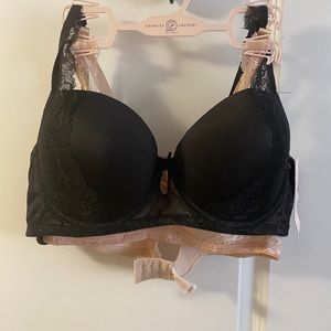 2 pack of Bras. 40C (NWT)